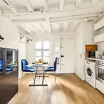 Halles & Louvre & Rivoli Studio